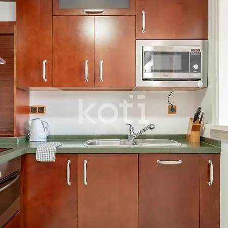 Koti - Dona Sofia 公寓